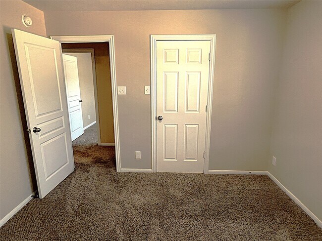 Building Photo - 17222 Hannah Oaks Ln