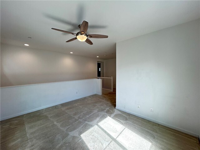 Building Photo - 945 Vivid Ln