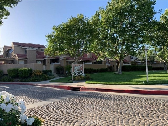 Building Photo - 8402 Cedarwood Ln