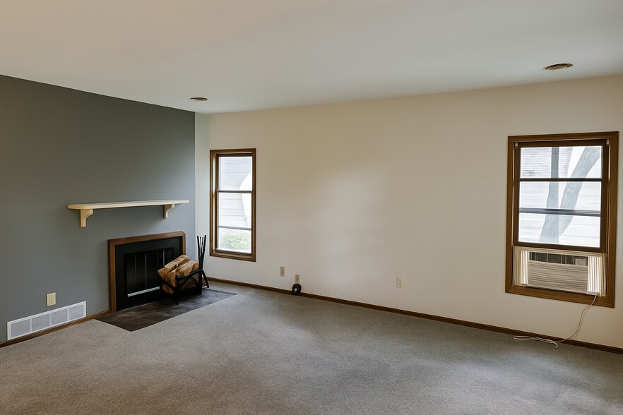Primary Photo - 2416 25th Ave S