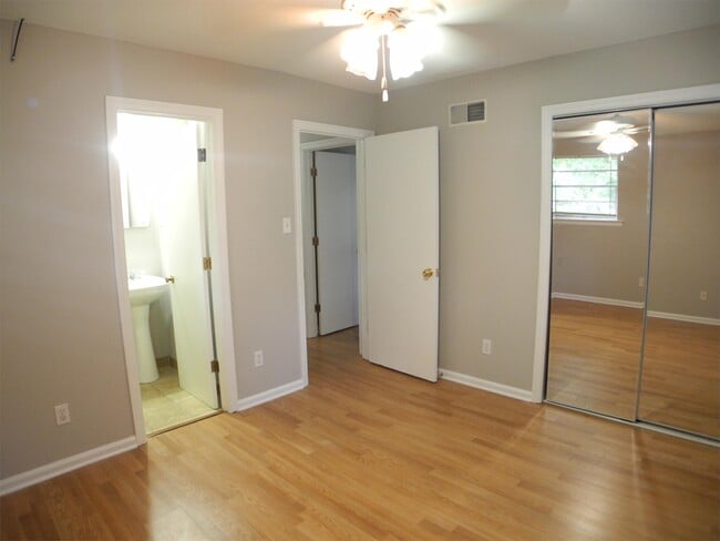 Building Photo - 23 Port Royal Dr