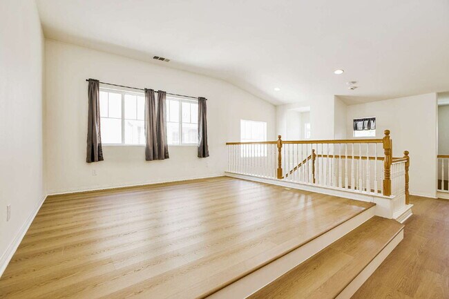 Building Photo - Experience Scenic Luxury in This Spectacular 4-Bed+Office/4-Bath Home Within the Exclusive Sycamo...