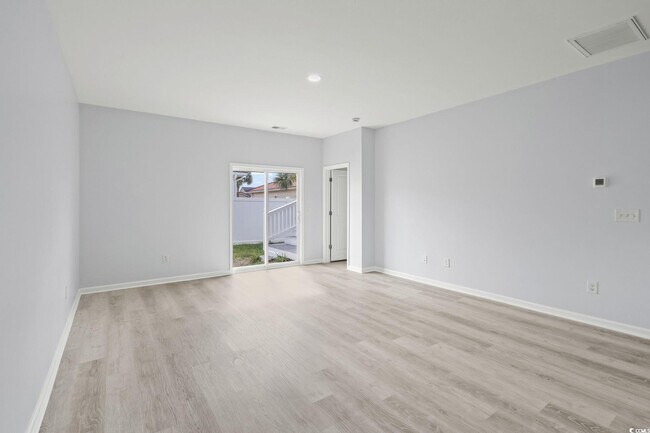 Building Photo - 336 Hidden Cove Dr