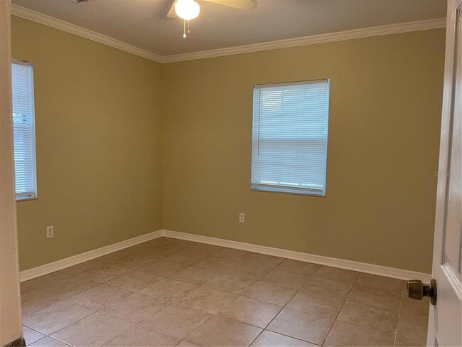 Building Photo - 3016 W Meadow St