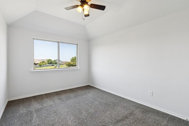 Building Photo - 109 Oakmont Dr