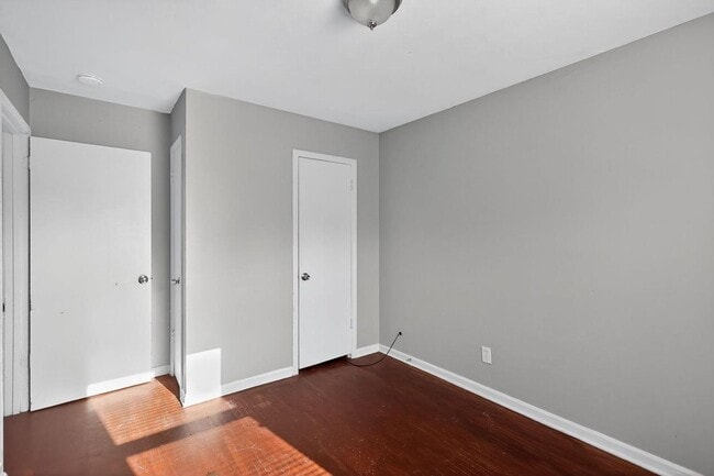 Building Photo - 896 Pawnee Ave