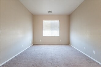 Building Photo - 8941 Bentonville Ct