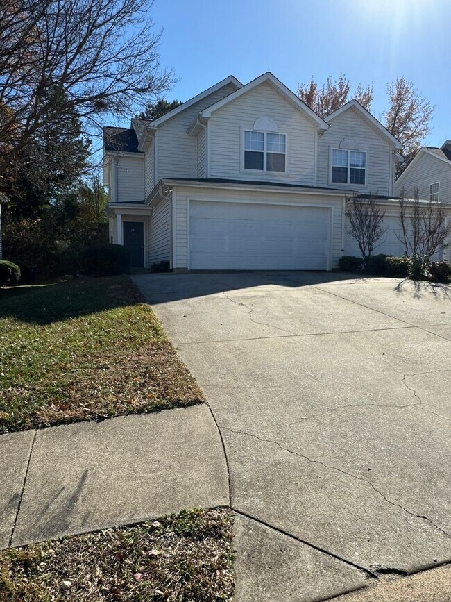 Primary Photo - 141 Springwood Ln