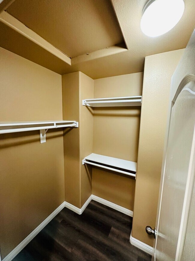 Building Photo - Coming Soon! Gorgeous 4 bed, 4 Bath Canyon Hills home for Lease!