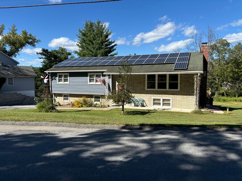 Primary Photo - 1 Parksville Rd