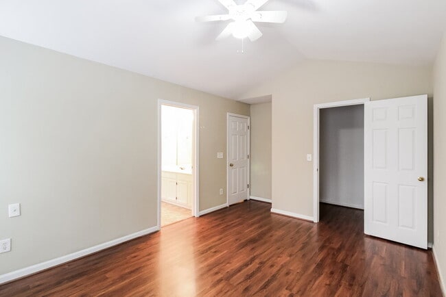 Building Photo - 3998 Oak Glenn Dr