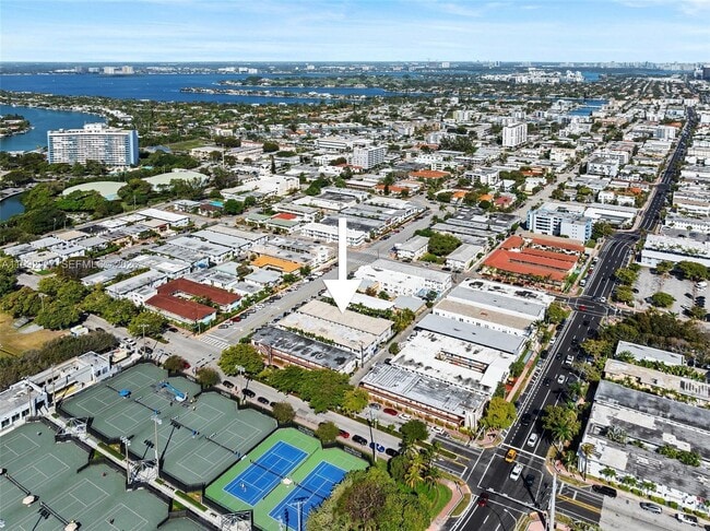 Building Photo - 7315 Byron Ave