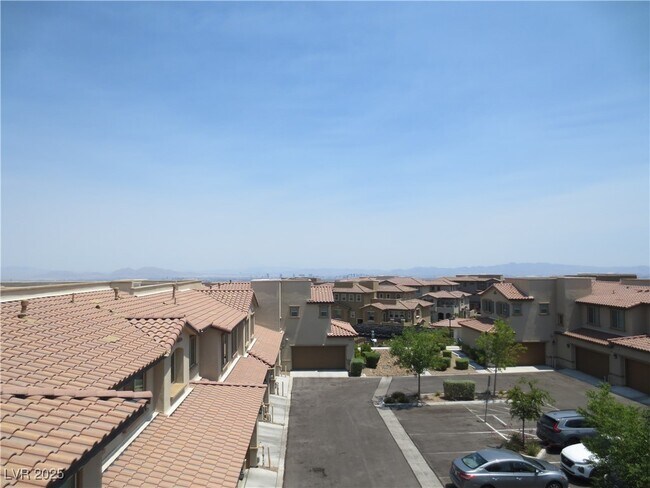 Building Photo - 134 Lomita Heights Dr