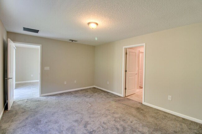 Building Photo - 2873 Black Birch Dr