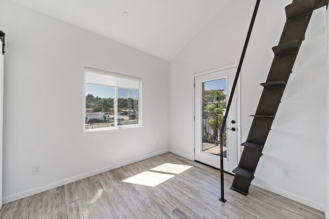 Building Photo - 4620 Eagle Rock Blvd