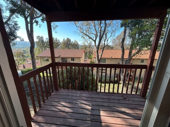 Building Photo - Spacious condo at Ascot Park Villas!!!