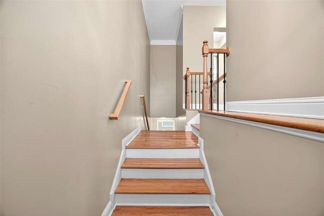 Building Photo - 1222 Creekside Pl SE