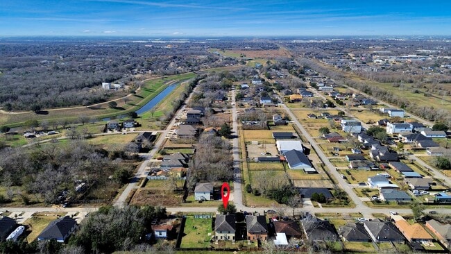 Building Photo - 10217 Teneha Dr