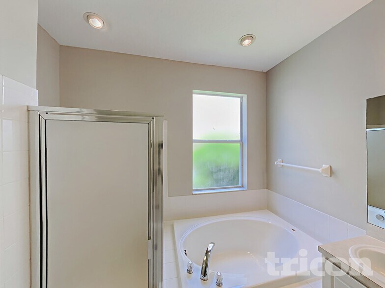 Building Photo - 13347 Haverhill Dr