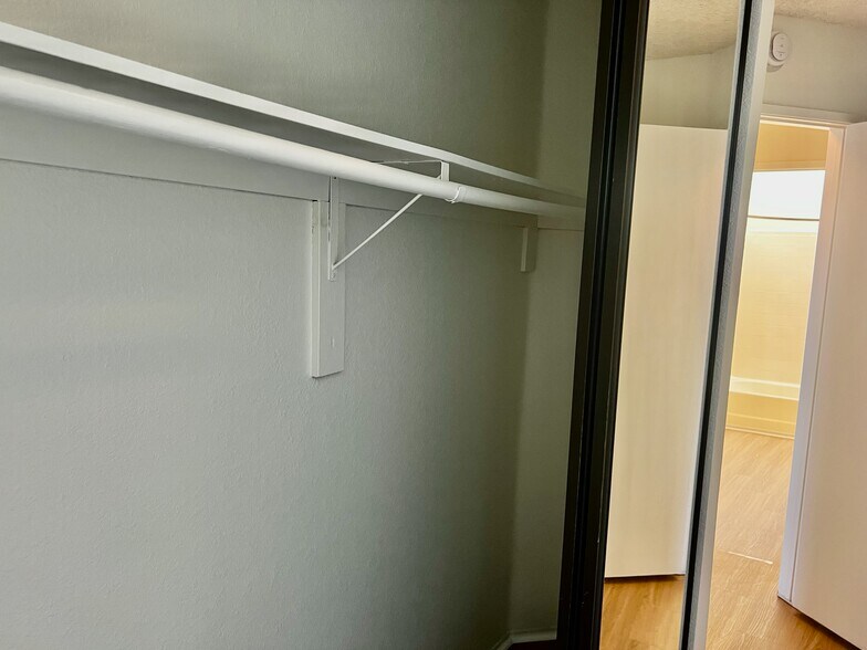 Building Photo - 7354 Mission Trails Dr