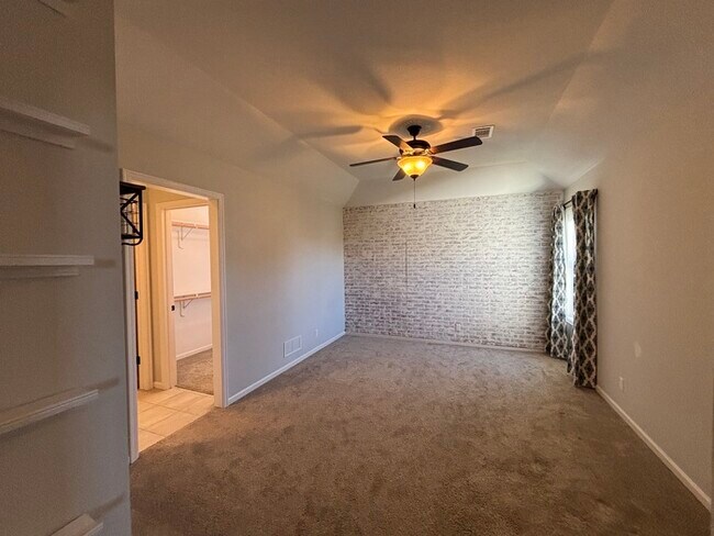 Building Photo - Modern Olathe Beauty with Covered Lanai, Loft & Main-Level Primary Suite