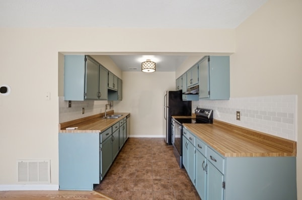 Building Photo - Walker's Landing