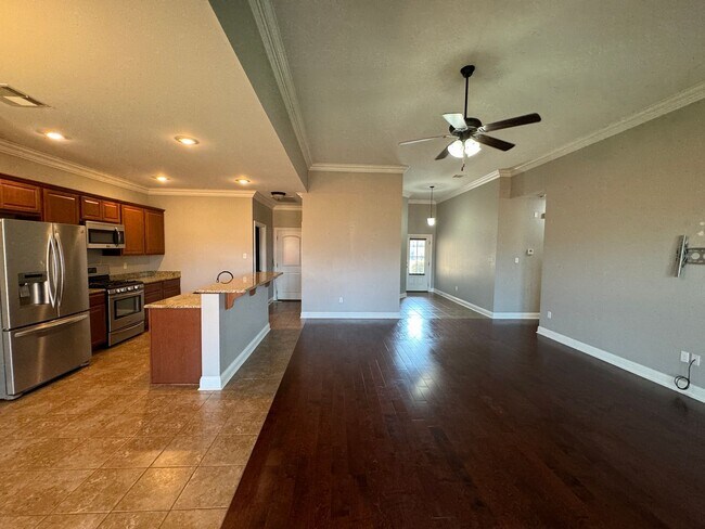 Building Photo - CYPRESS BEND GARDEN DISTRICT OF NORTH BOSS...