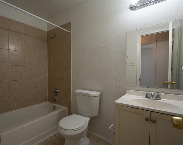 Building Photo - 1415 Amity Ln