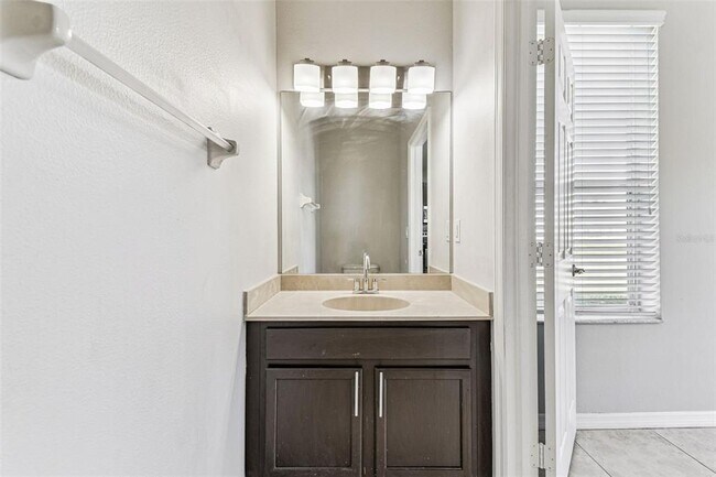 Building Photo - 11651 Declaration Dr