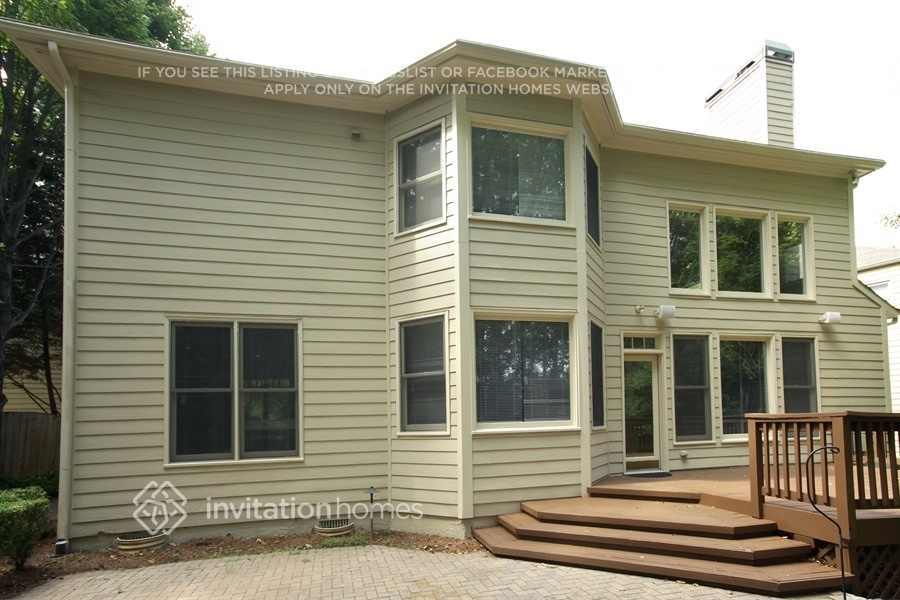 Building Photo - 1942 Tristan Dr SE
