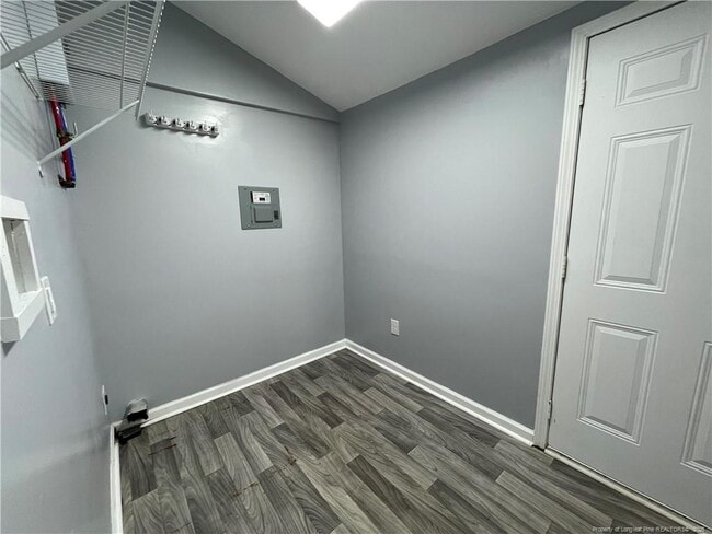 Building Photo - 1516 Pierce St