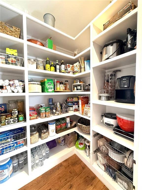 Building Photo - 612 Hanover Dr