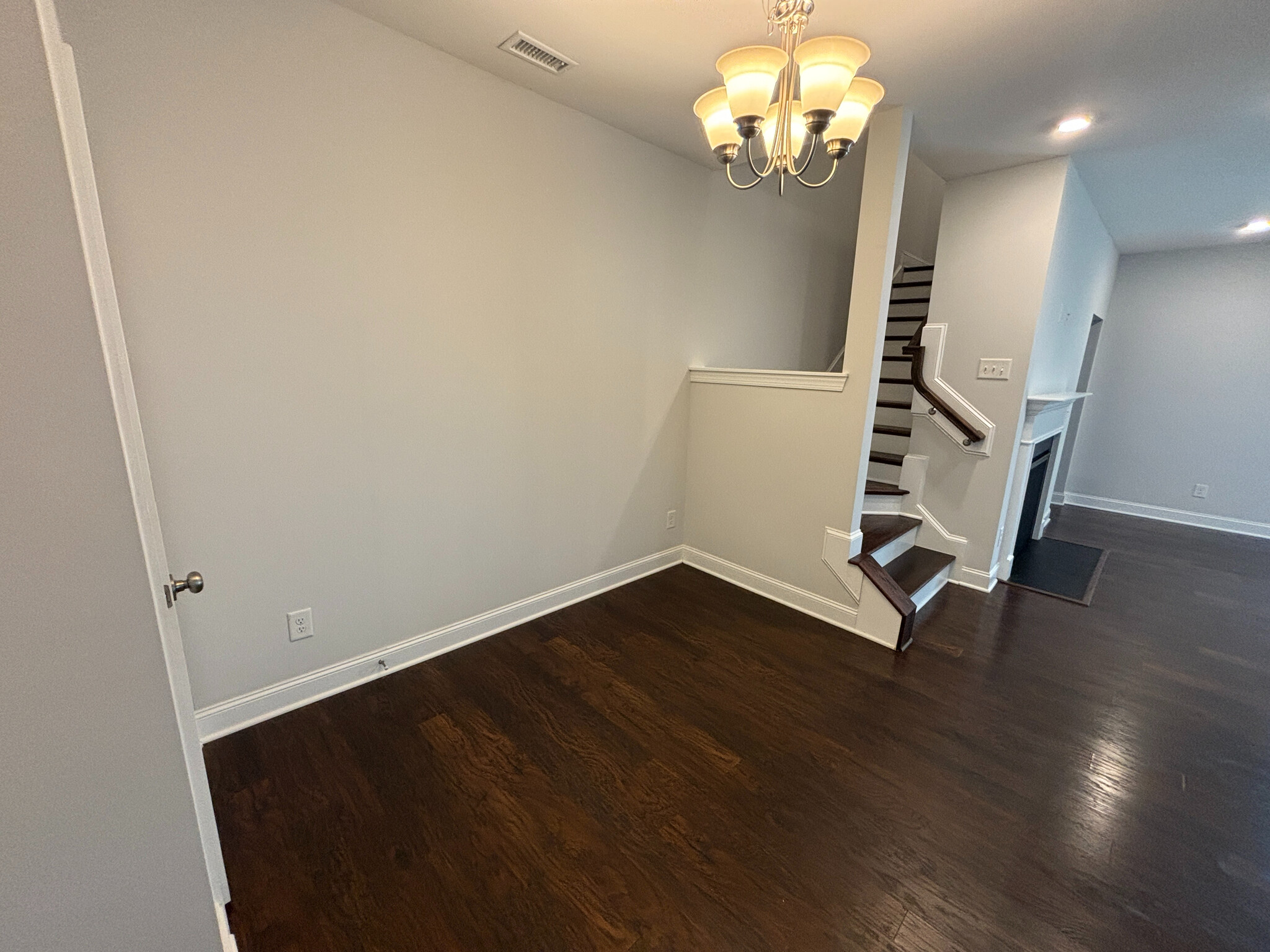 Building Photo - Room in Townhome on Farm Pond Trail