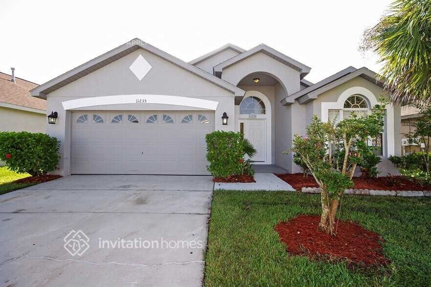 Primary Photo - 11235 Crystal Glen Blvd