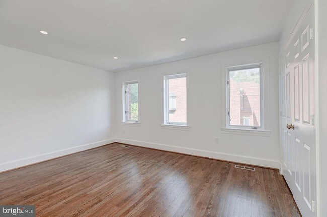 Building Photo - 3954 Georgetown Ct NW