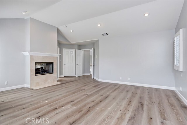 Building Photo - 576 27th St