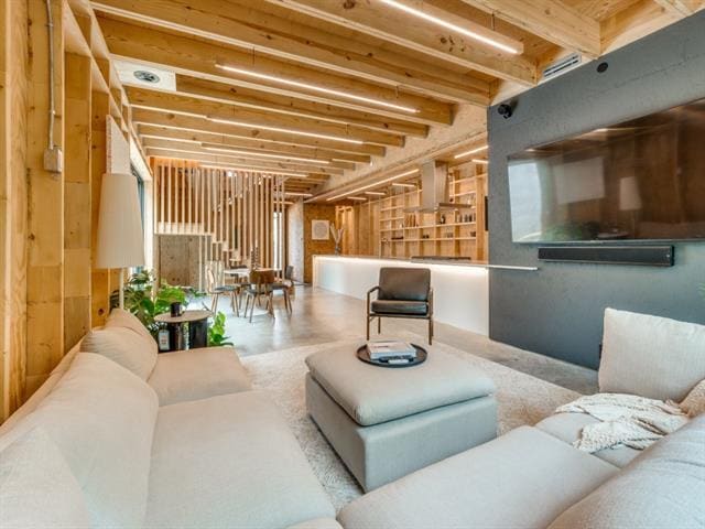 Building Photo - 905 Blackland Ct