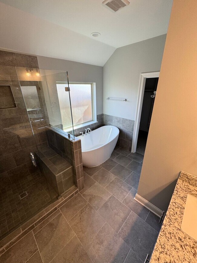 Building Photo - The Preserve Neighborhood!