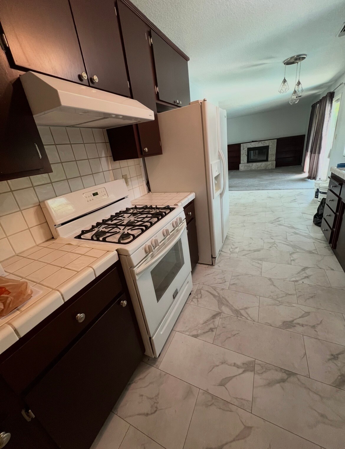 Building Photo - 1017 Rose Ave