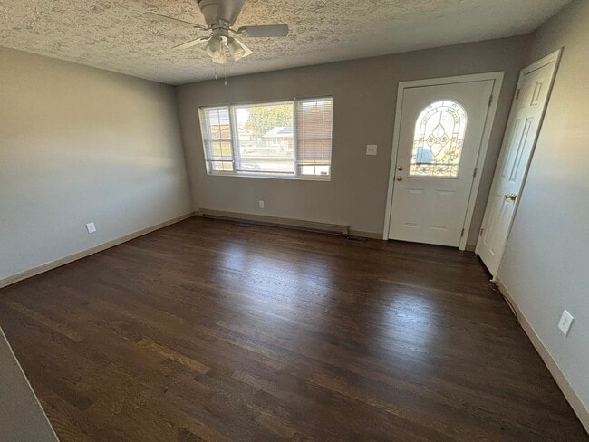Building Photo - 1840 Costigan Dr