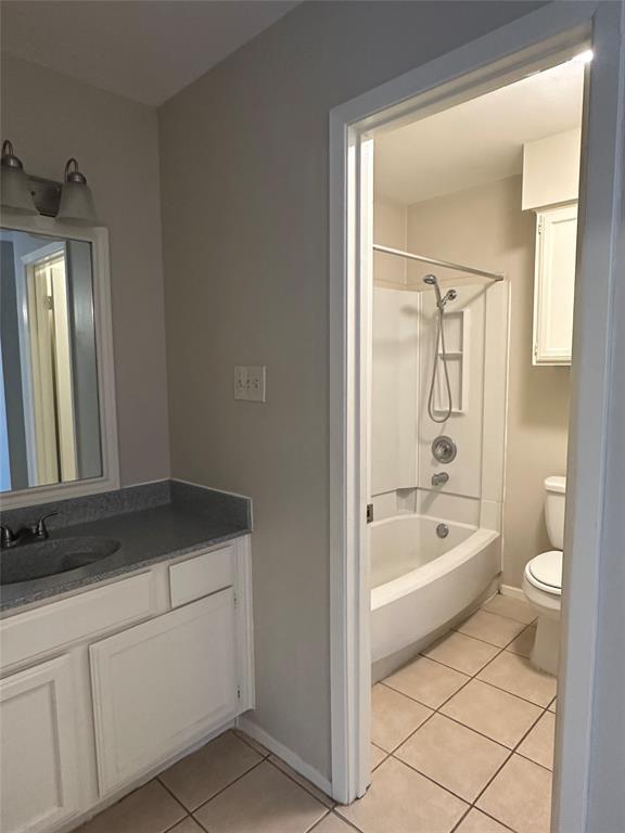 Building Photo - 2103 Granberry Dr