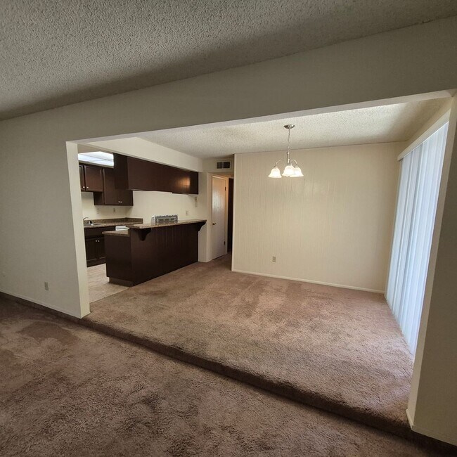 Building Photo - 3332 Jayanne Way