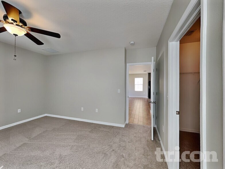 Building Photo - 509 Hartford Hts St