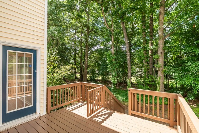 Building Photo - Single Family home in Hedingham: Available Now!