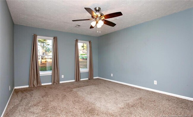 Building Photo - 1819 Eichelberger Dr