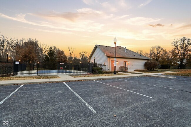 Building Photo - 239 Legends Creek Way