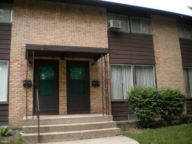 Building Photo - 1248 Northfield Ave NE