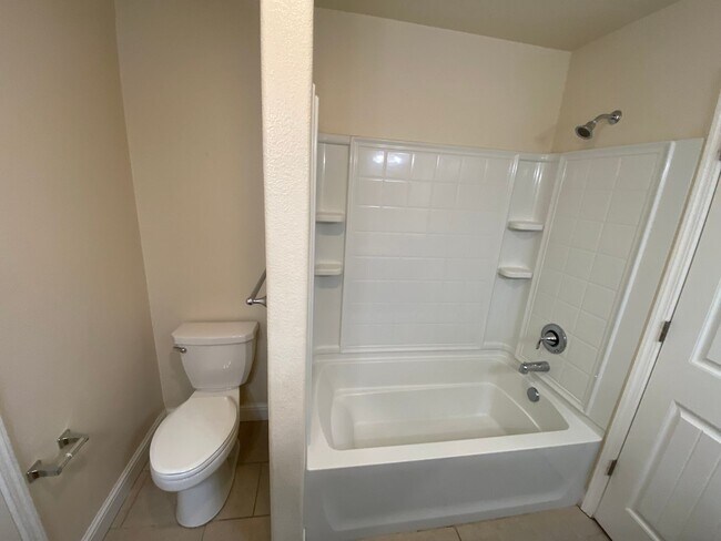 Building Photo - Immaculate like New Home in the gated Windmills at Tule Heights!