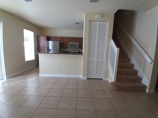 Building Photo - 9010 SW 169th Ave