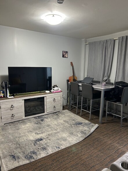 Building Photo - 117 Spring St